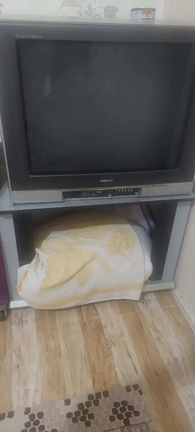 تلویزیون با میز|تلویزیون و پروژکتور|پارسآباد, |دیوار