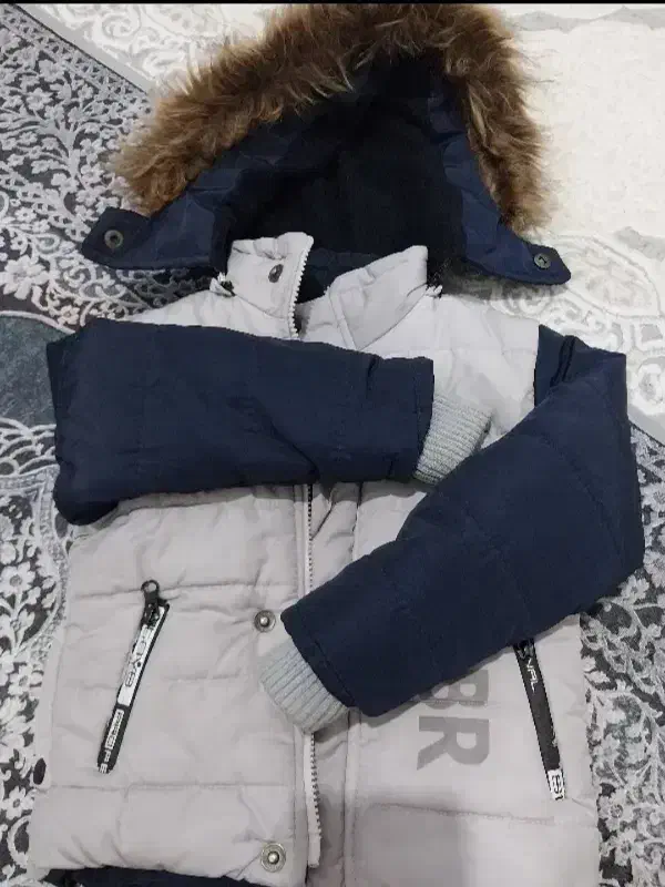 کاپشن پسرانه سایز۲|کفش و لباس بچه|تهران, شهرک صادقیه|دیوار