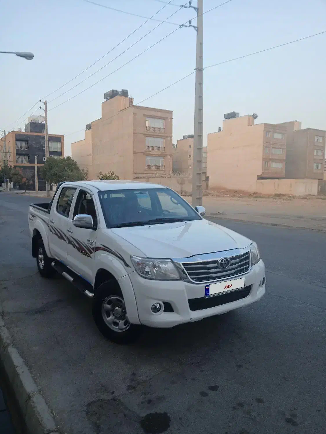تویوتا هایلوکس ۲۰۱۴|خودرو سواری و وانت|شیراز, نیایش|دیوار