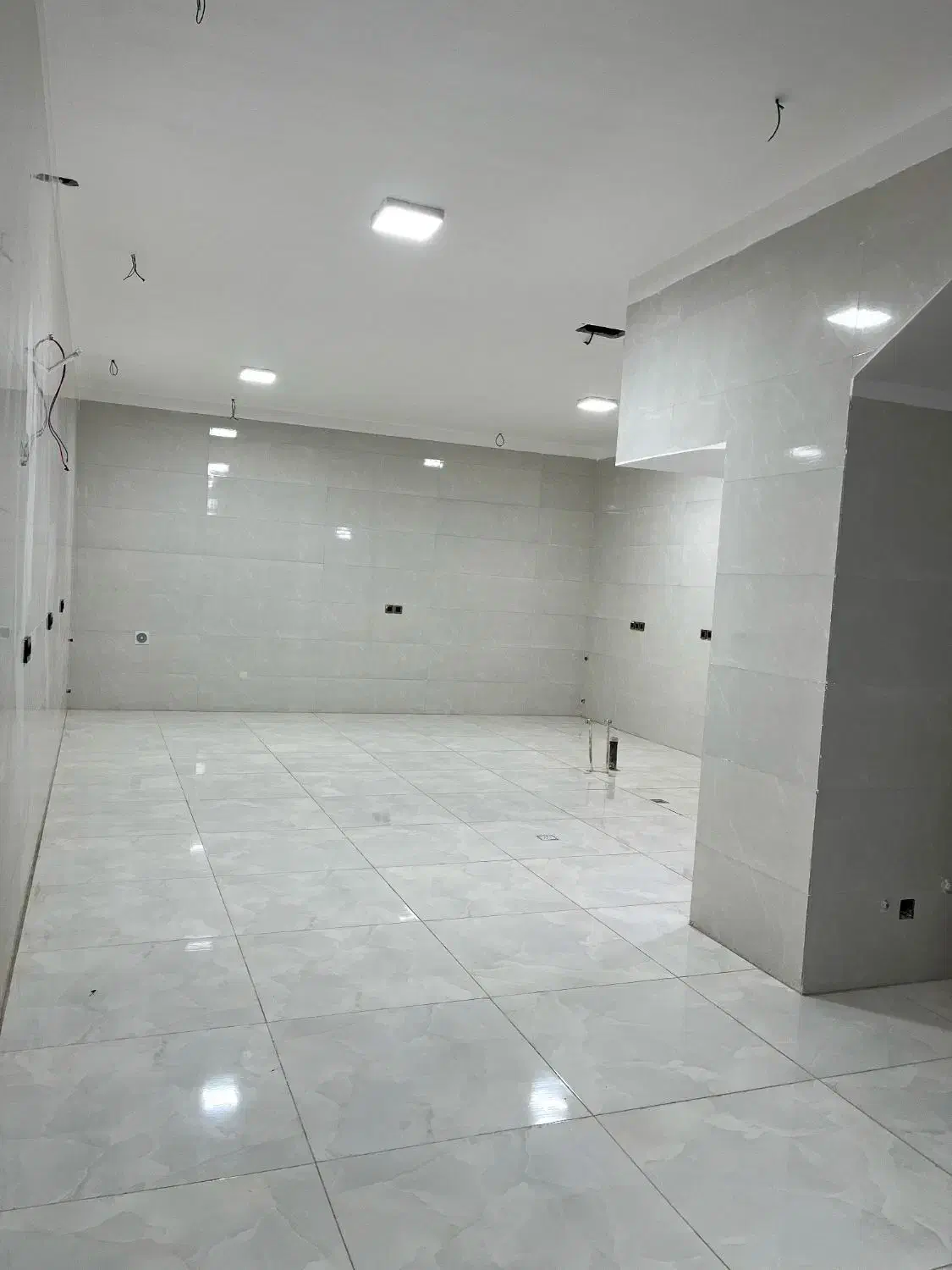 اجاره مغازه بر بعثت 22|اجارهٔ مغازه و غرفه|قم, شهرک فاطمیه|دیوار