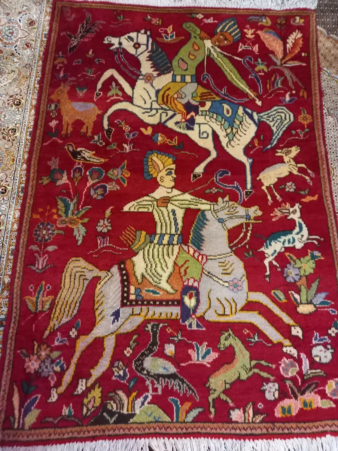 فرش دستباف قدیمی شکار کاه|فرش|تبریز, |دیوار