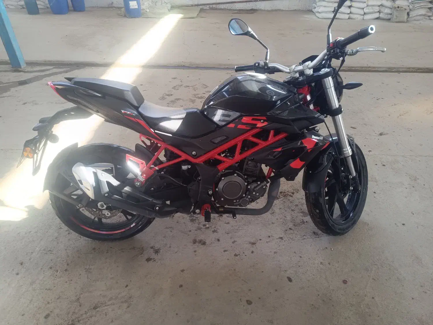 بنلی 250 مدل 1401|موتورسیکلت|پاکدشت, پاکدشت (مامازند)|دیوار