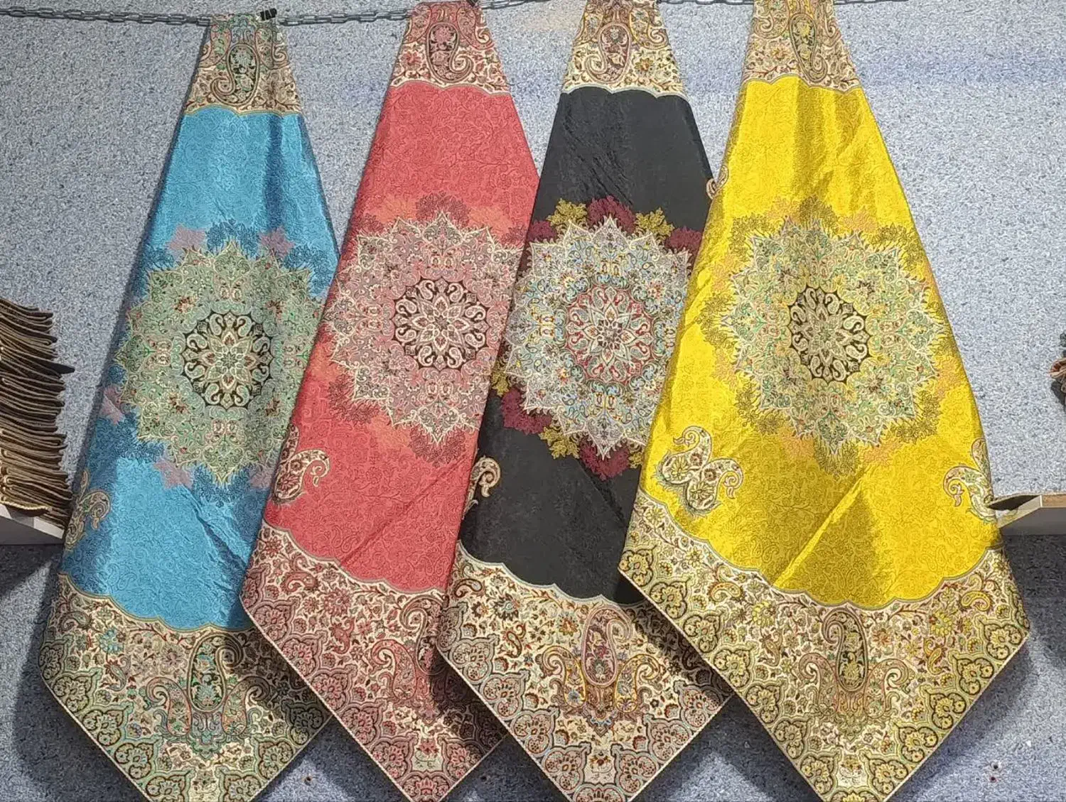 فروش کلیه اجناس|پرده، رانر، رومیزی|شیراز, امام حسین|دیوار