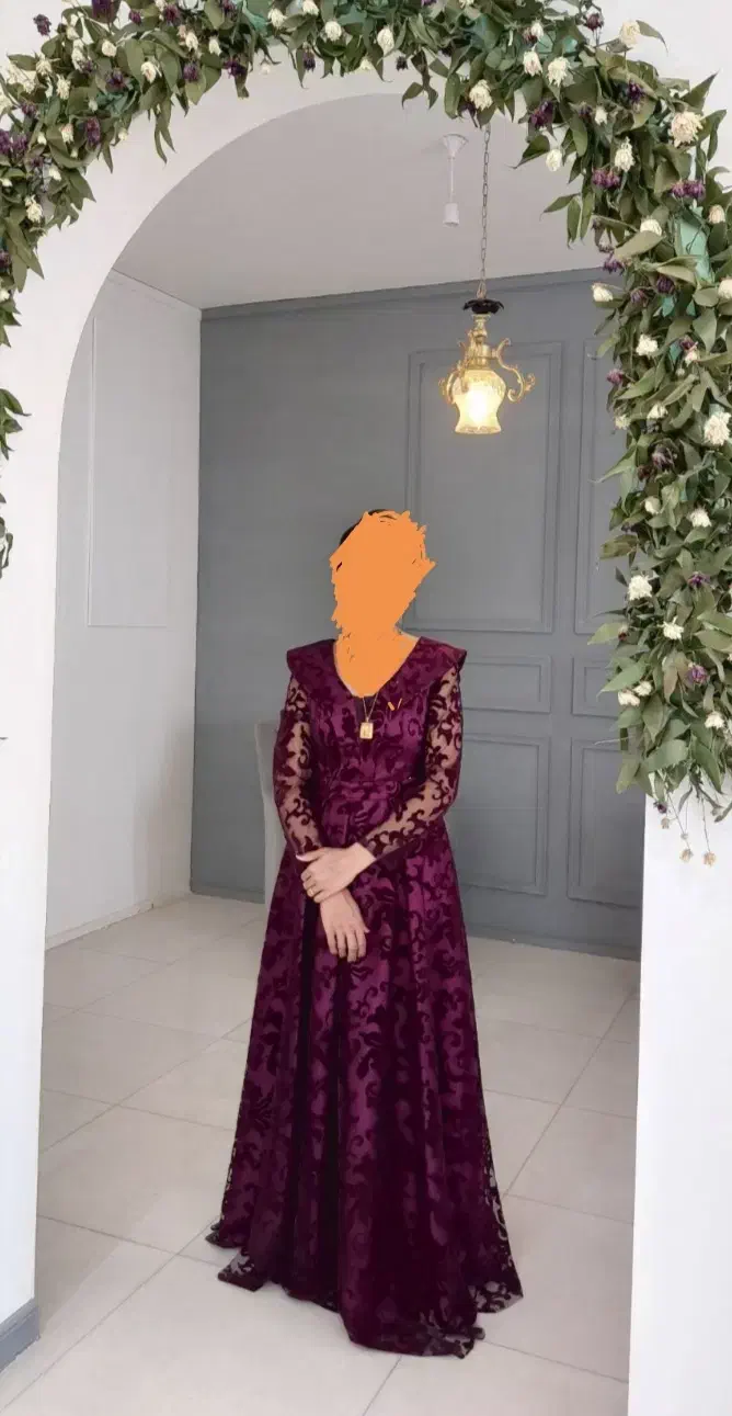 لباس مجلسی|لباس|تربت‌حیدریه, قائم|دیوار