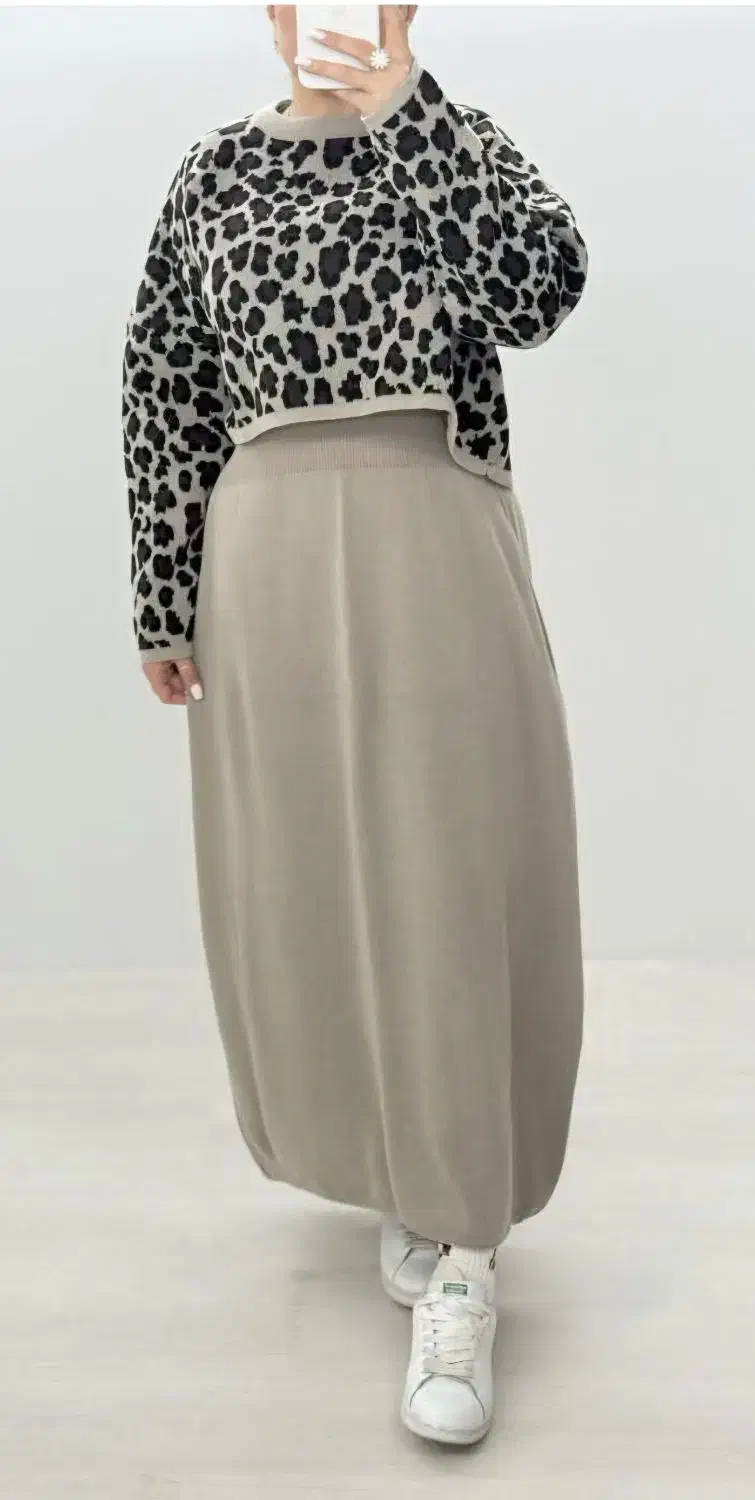 سارافون و رویه پلنگی|لباس|اصفهان, رهنان|دیوار