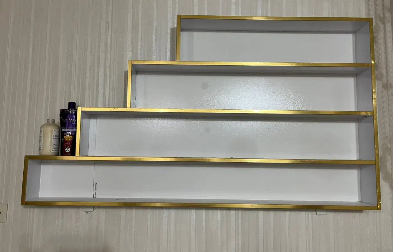 تعدادی وسایل سالن و خانه به فروش می‌رسد|آرایشگاه و سالن‌های زیبایی|بندر ماهشهر, |دیوار