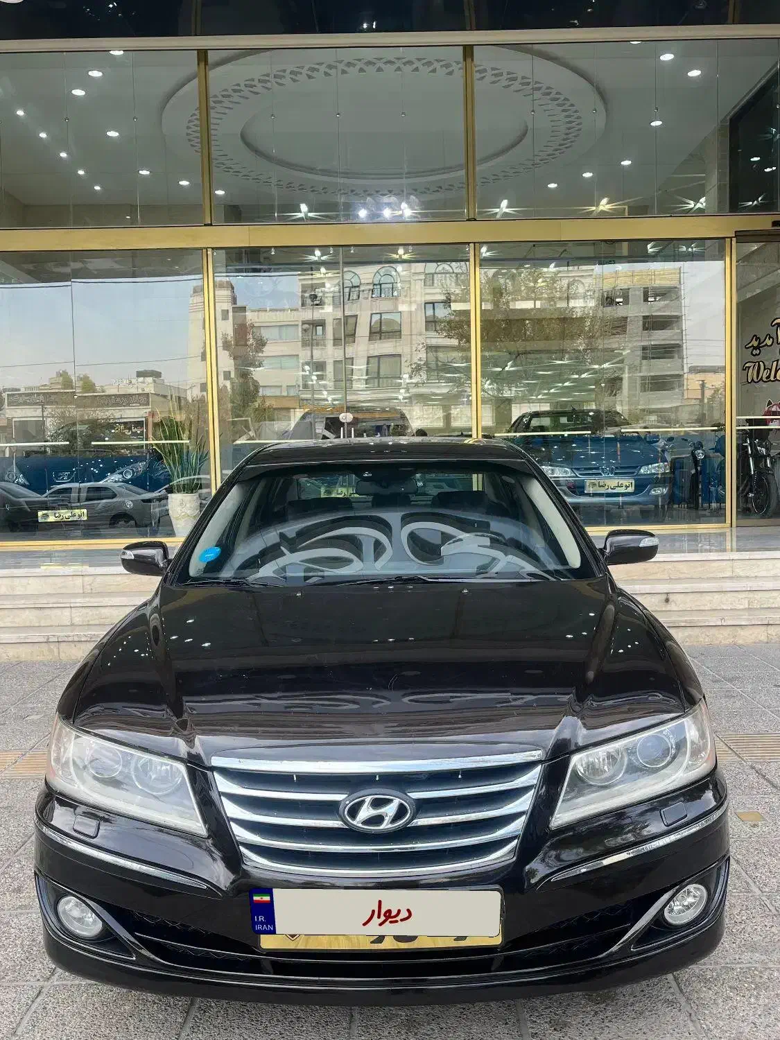 آزرا کالیفرنیا ۲۰۱۱|خودرو سواری و وانت|شیراز, شهرک مفتح|دیوار