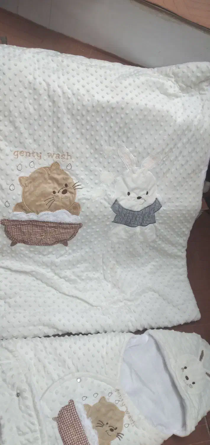 پتو و اغوشی|اسباب و اثاث بچه|اردکان, |دیوار