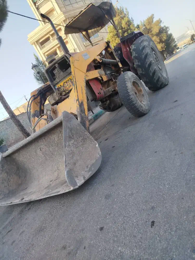 تراکتور بیل لدری|خودرو سنگین|کرمان, |دیوار