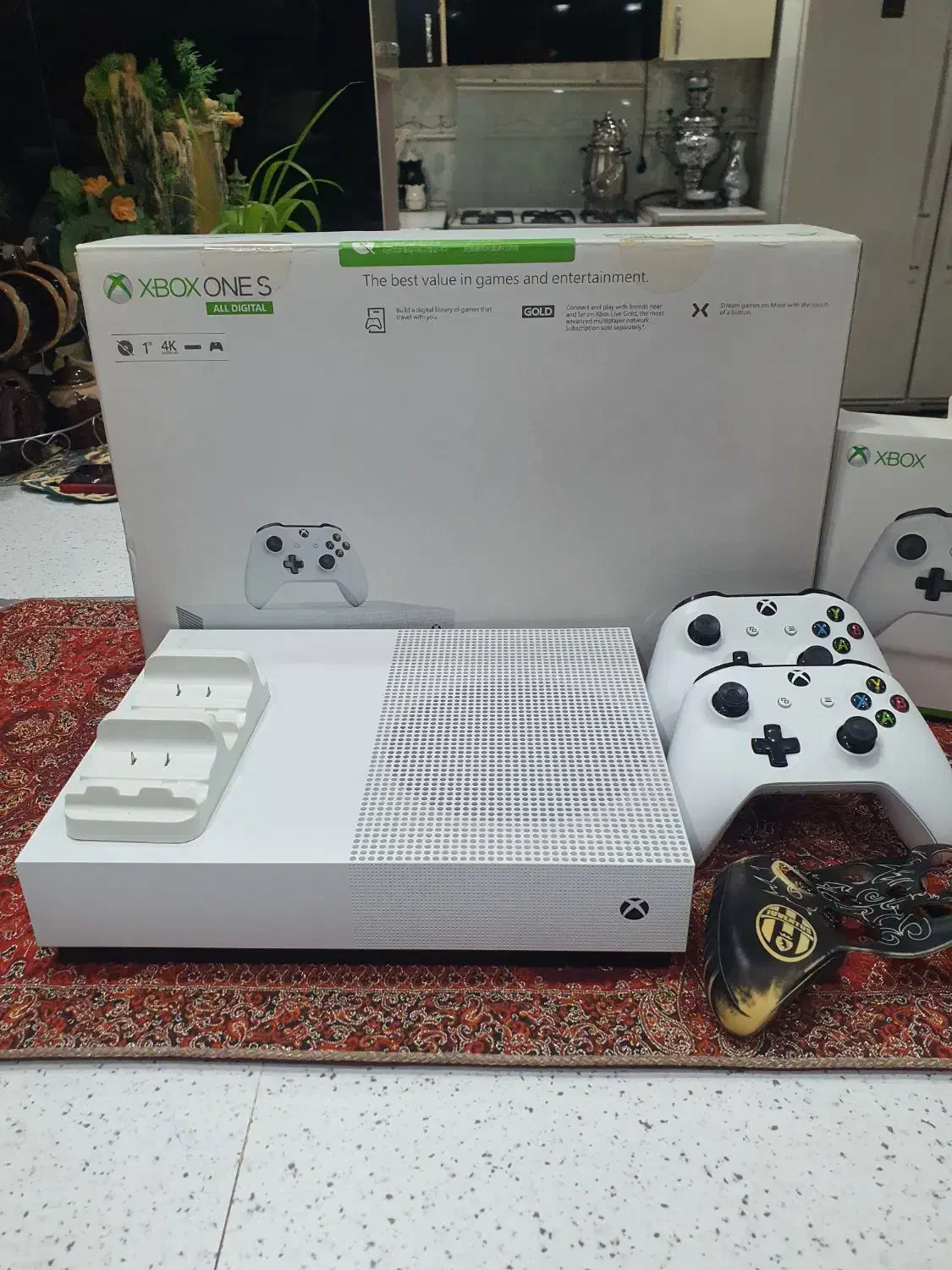 Xbox one s 1tb دیجیتال دو دسته فول گیم نو|کنسول، بازی ویدئویی و آنلاین|کرج, خرمدشت|دیوار