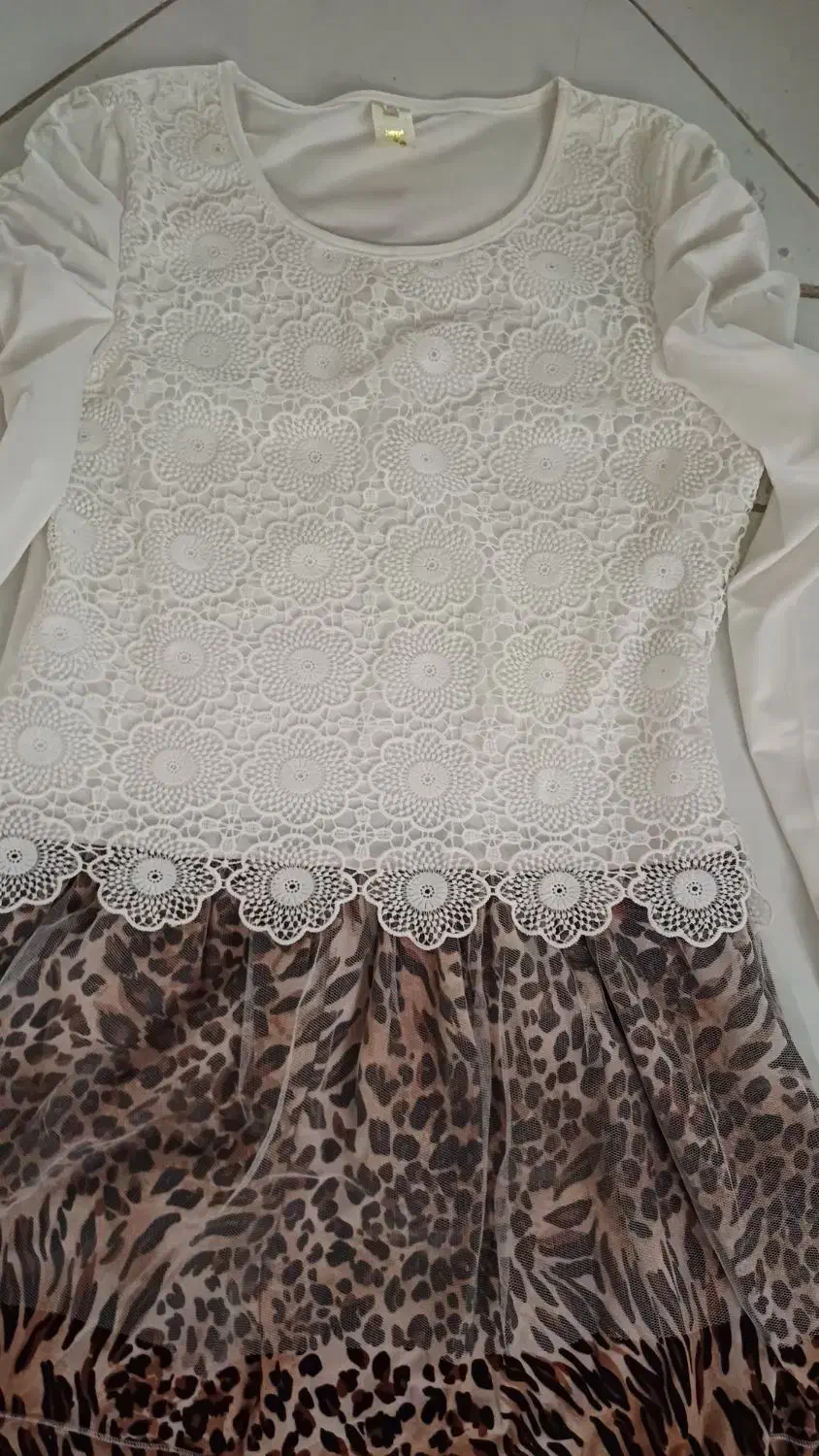 لباس فانتزی|لباس|رباطکریم, رباطکریم|دیوار