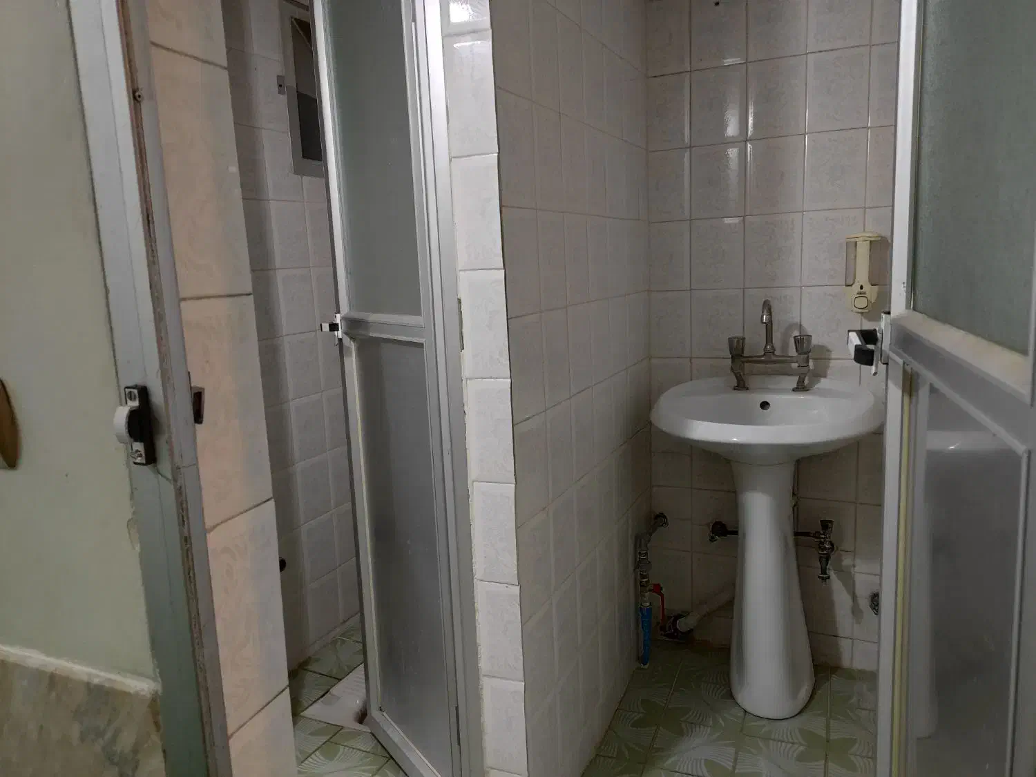 اجازه واحد مسکونی مرکز شهر|اجارهٔ آپارتمان|نجف‌آباد, امام خمینی|دیوار