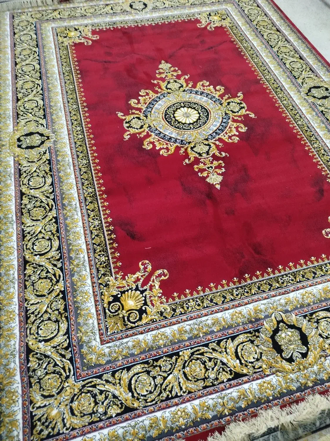 چند جفت فرش آکبند  تراکم ۳۰۰۰ پرگوشت سنگین وزن|فرش|مشهد, شیرودی|دیوار