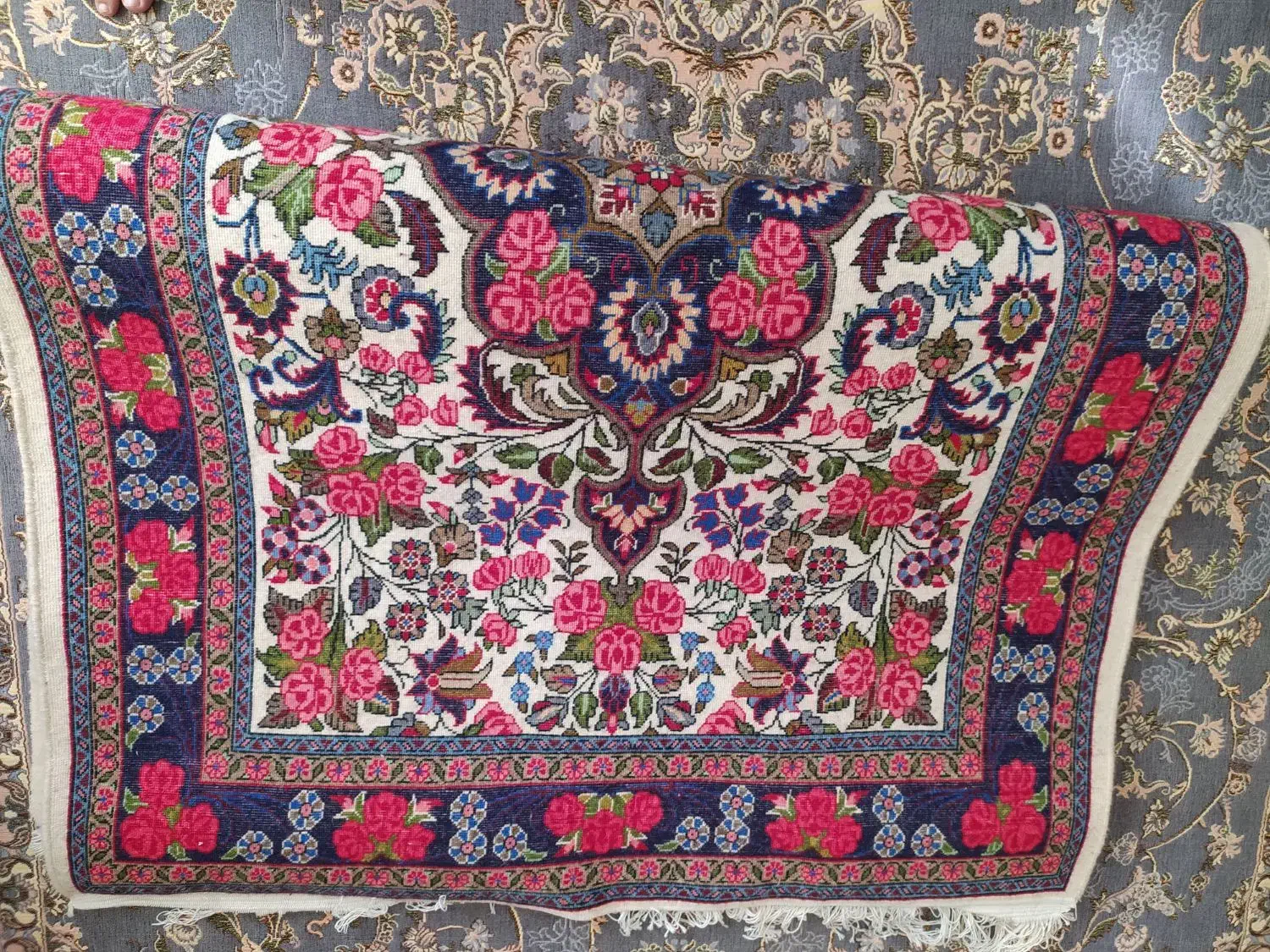 یک جفت فرش دست باف زیبا|فرش|سنقر, |دیوار