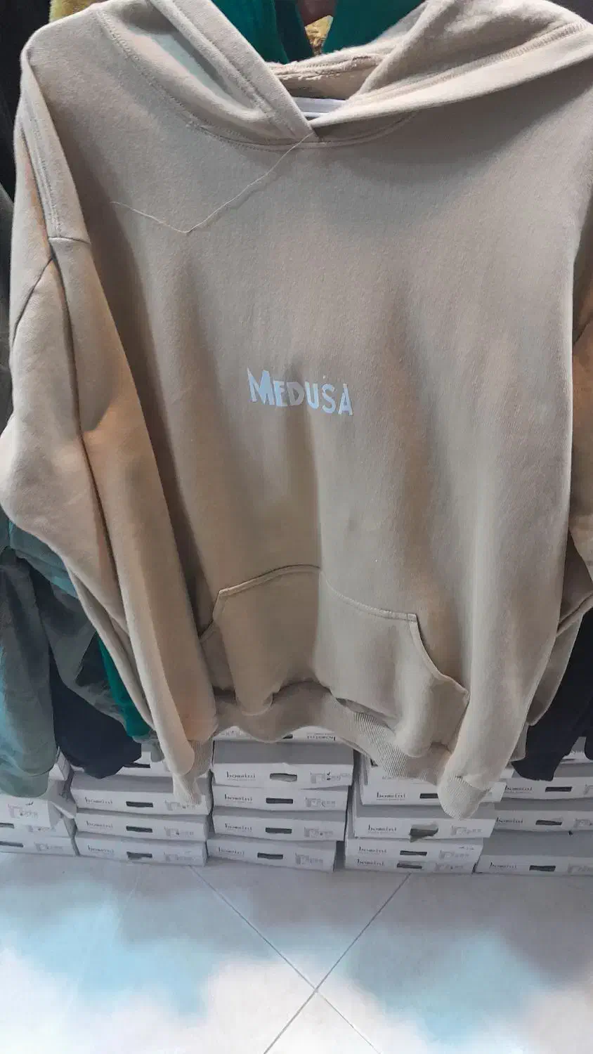 هودی مردانه|لباس|سبزوار, طبرسی (جعفرآباد)|دیوار