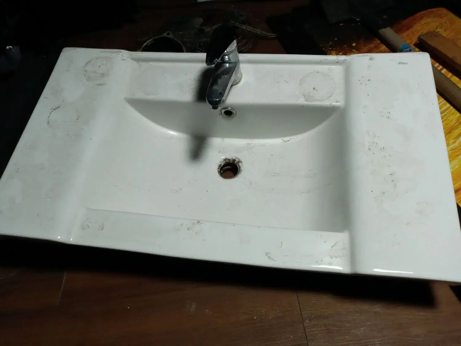 روشویی با شیر|لوازم سرویس بهداشتی|نسیمشهر, |دیوار