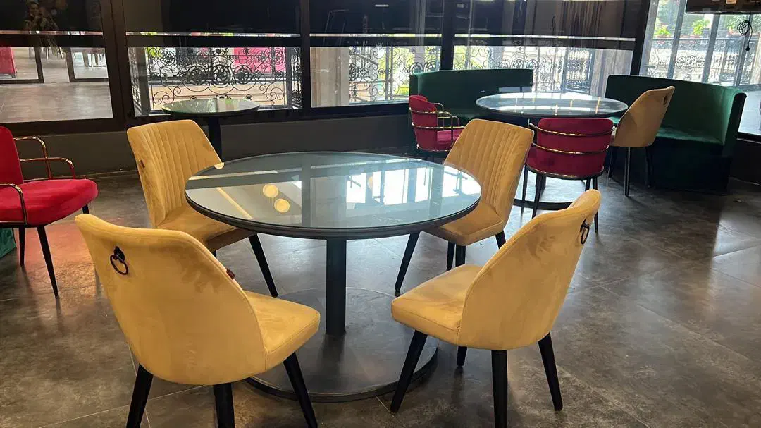 میز و صندلی کافه رستوران|کافیشاپ و رستوران|رشت, فرزانه|دیوار