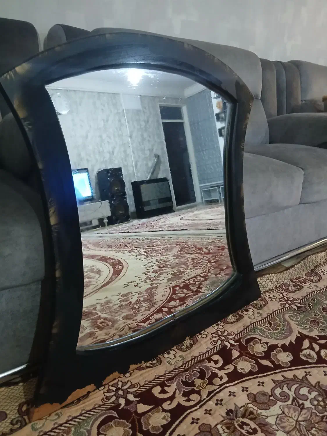 اینه|آرایشگاه و سالن‌های زیبایی|کبودرآهنگ, |دیوار