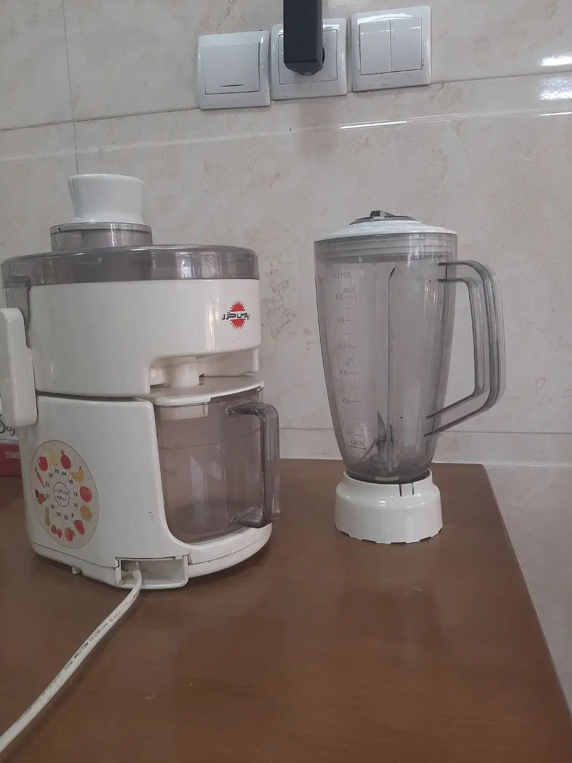 آبمیوه گیری و مخلوط کن پارس خزر|آبمیوه‌گیر و آب‌مرکبات‌گیر|گلستان (تهران), |دیوار