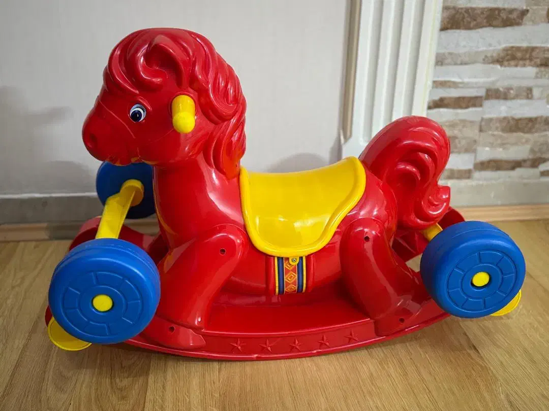 اسب چرخ دار|اسباببازی بچه|تهران, حافظیه|دیوار