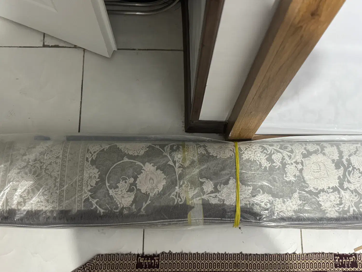 فرش|فرش|پردیس, فاز ۹|دیوار