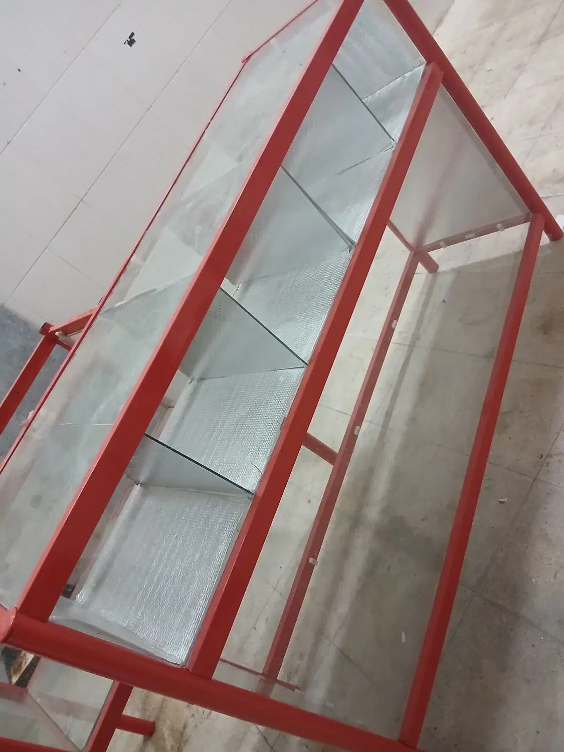 ویترین شیشه ای فروش فوری|بوفه، ویترین، کنسول|شیراز, سعدیه شمالی|دیوار