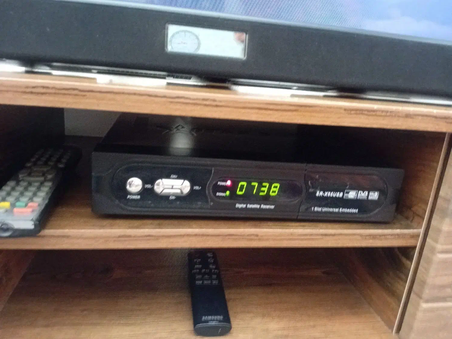 سی دی|پخشکننده DVD و ویدیو|پرند, فاز ۶|دیوار