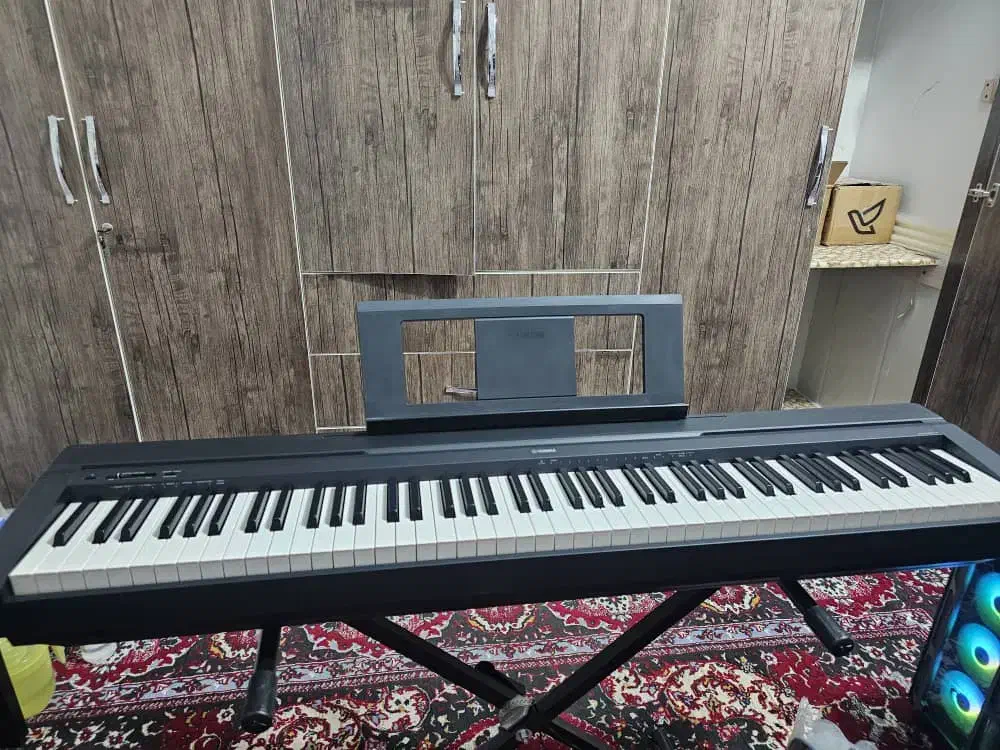 پیانو یاماها p45|پیانو، کیبورد، آکاردئون|رشت, معلم|دیوار