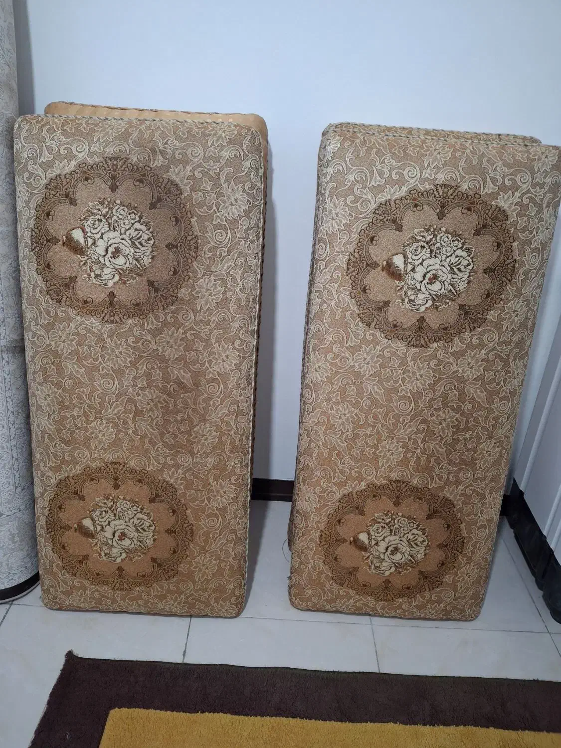 پشتی 4عدد یک رو|پشتی|اهواز, سپیدار|دیوار