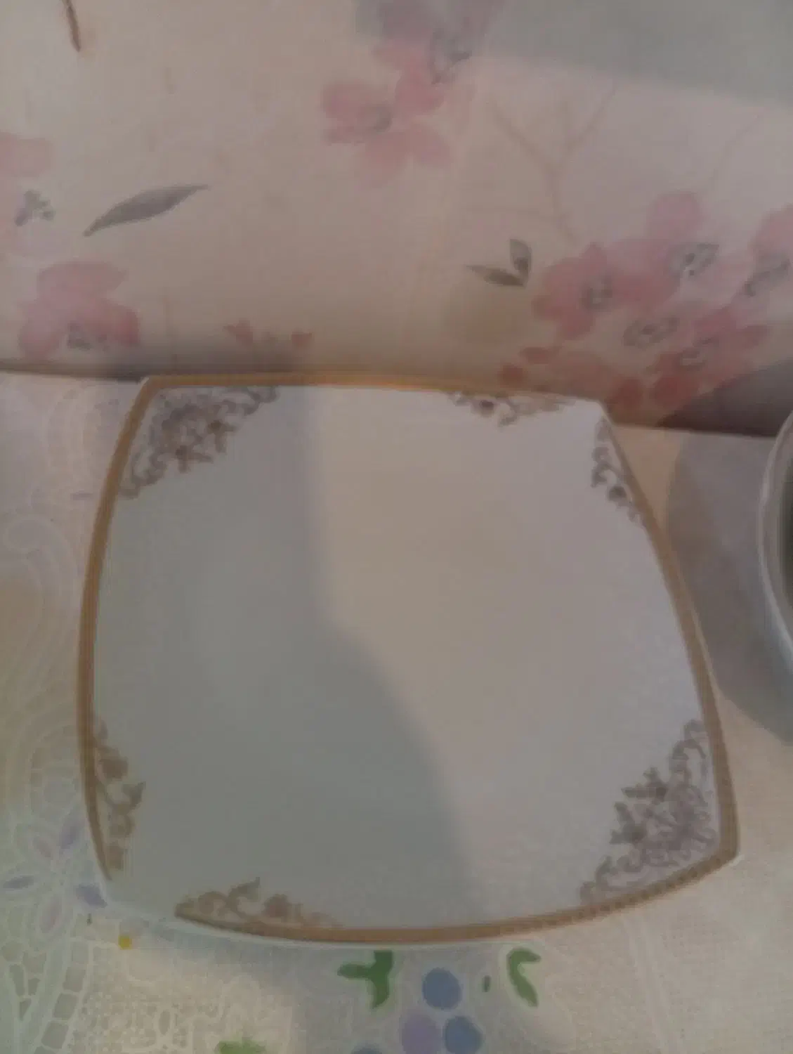 یک دست پلوخوری بزرک نوی نو|ظروف سرو و پذیرایی|تهران, علم و صنعت|دیوار