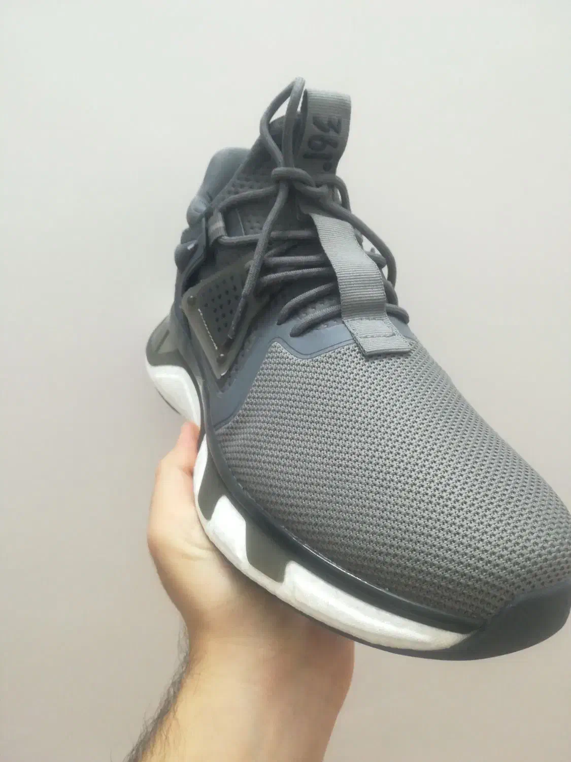 کفش نو|کیف، کفش، کمربند|جهرم, |دیوار