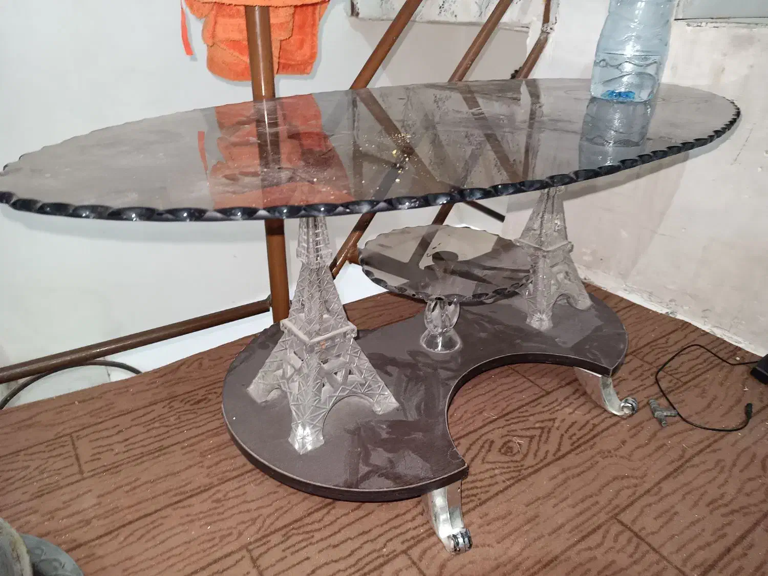 میز شیشه ای میز مبل دو طبقه عسلی طرح ایفل|مبلمان خانگی و میز عسلی|مشهد, طبرسی شمالی|دیوار