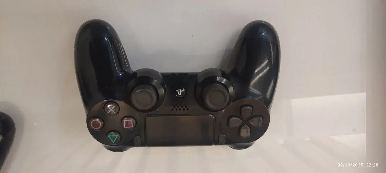 PS4 اسلیم یک ترابایت دو دسته سالم  پلی استیشن 4|کنسول، بازی ویدئویی و آنلاین|بروجرد, |دیوار