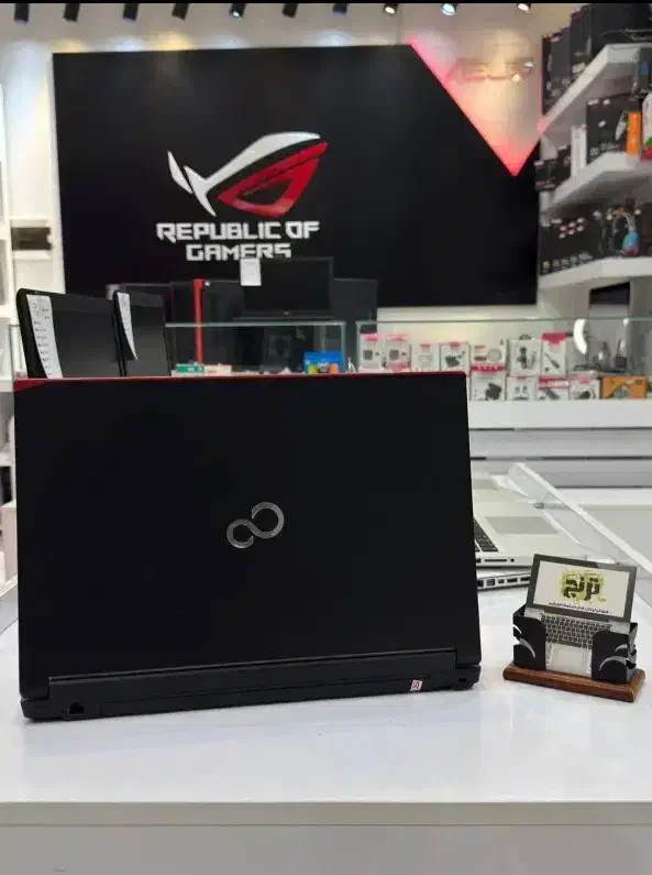 لپتاپ فوجیتسو ژاپنی i5 رم هشت هارد یکترا|رایانه همراه|مشهد, سپاد|دیوار