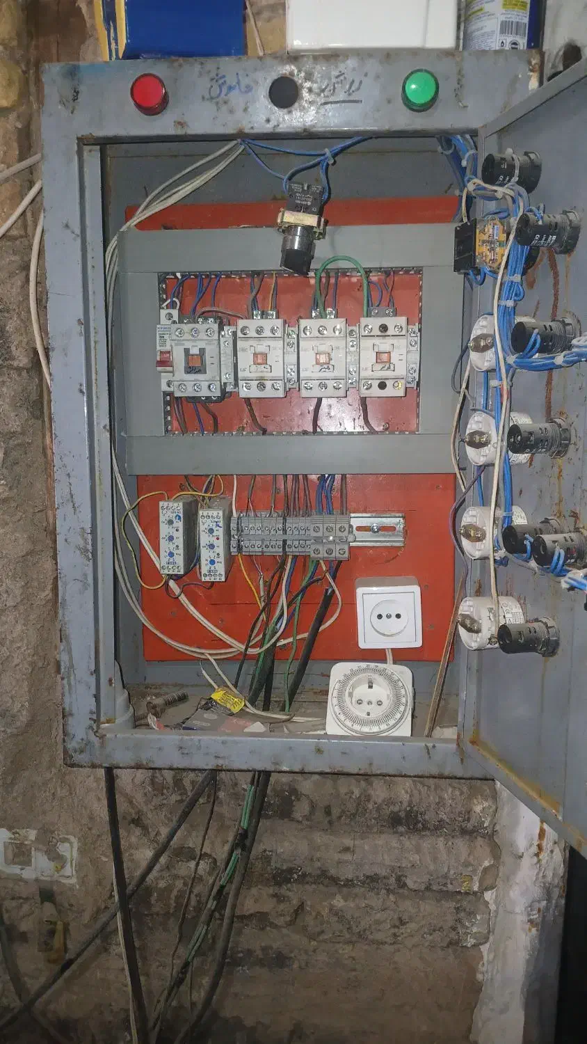 تابلو برق|مصالح و تجهیزات ساختمان|یامچی, |دیوار