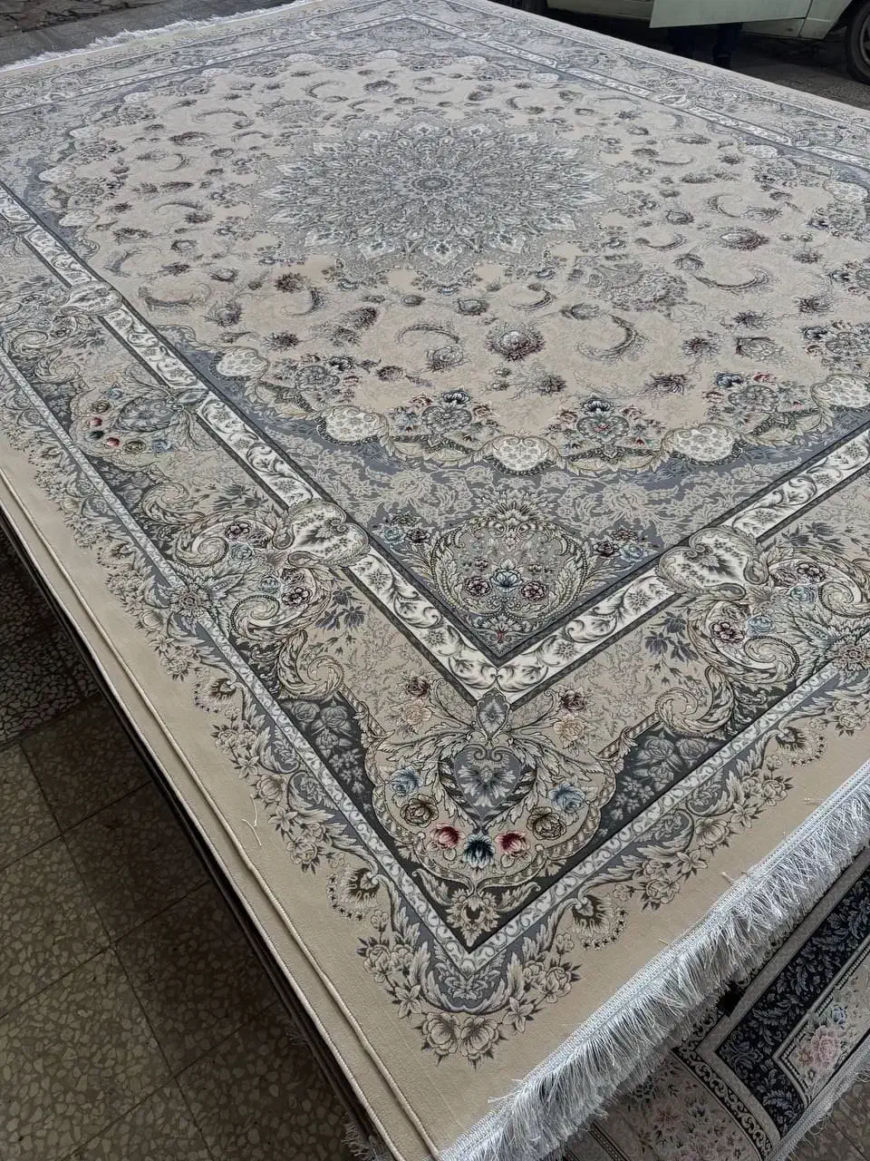 فرش نقش جهان|فرش|شیراز, شهرک گلها|دیوار