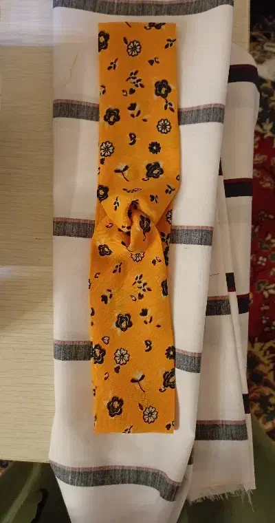 دوخت انواع لباس|خدمات پیشه و مهارت|زهک, |دیوار