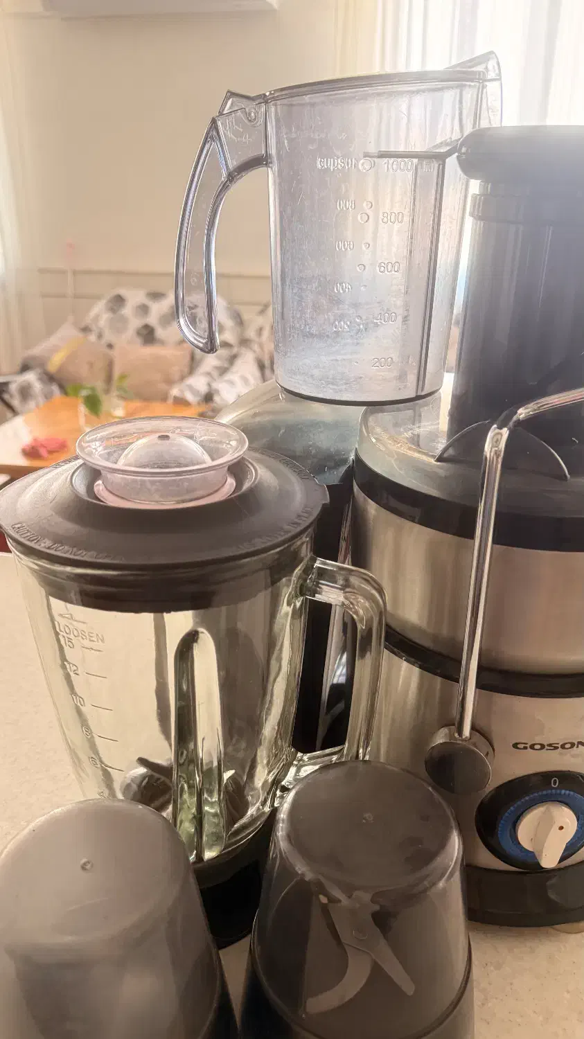 ابمیوه گیری|آبمیوه‌گیر و آب‌مرکبات‌گیر|قم, چهل درخت‎|دیوار