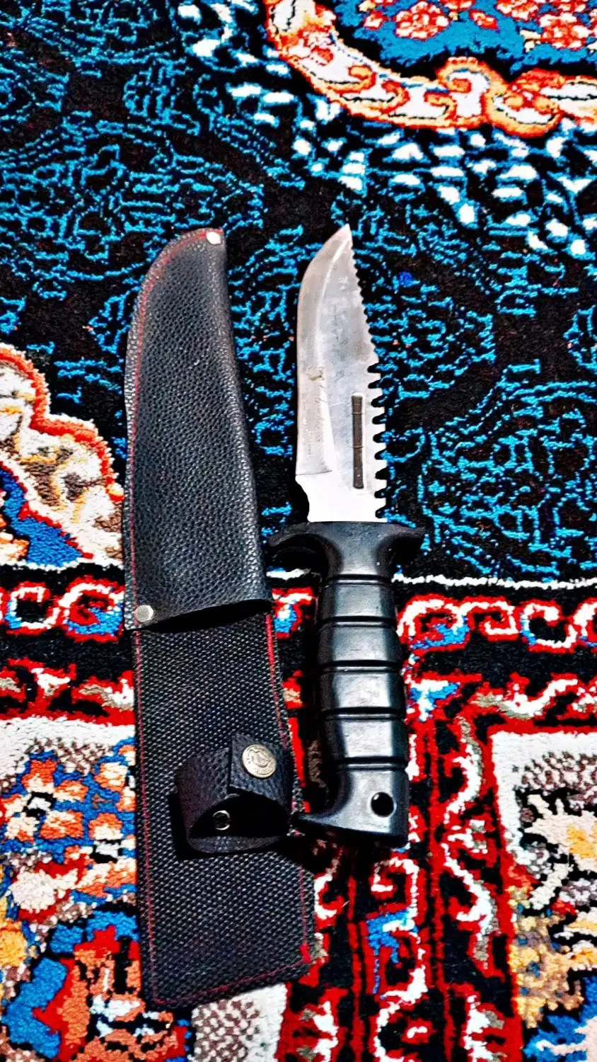 چاقو آمریکایی معامله هم میکنم|کوهنوردی و کمپینگ|خاش, |دیوار