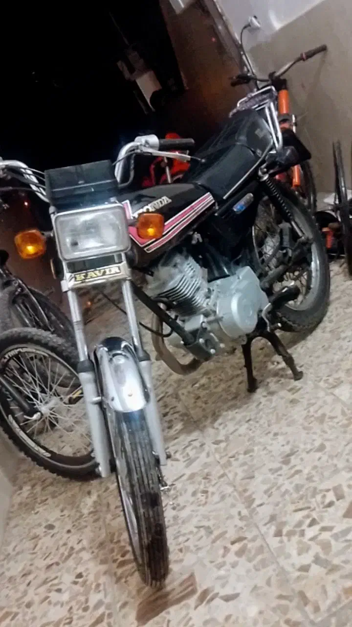 هندا۱۲۵ مزایده  مدل۸۶|موتورسیکلت|لاهیجان, لیالستان|دیوار