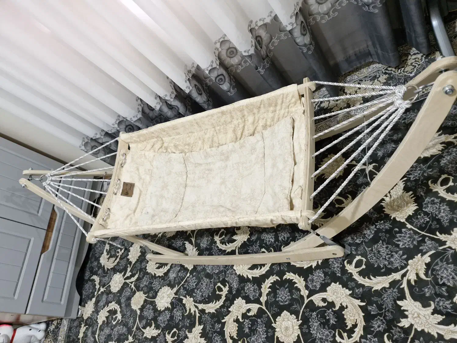 گهواره ننو سنتی|تخت و صندلی بچه|پرند, فاز ۵|دیوار