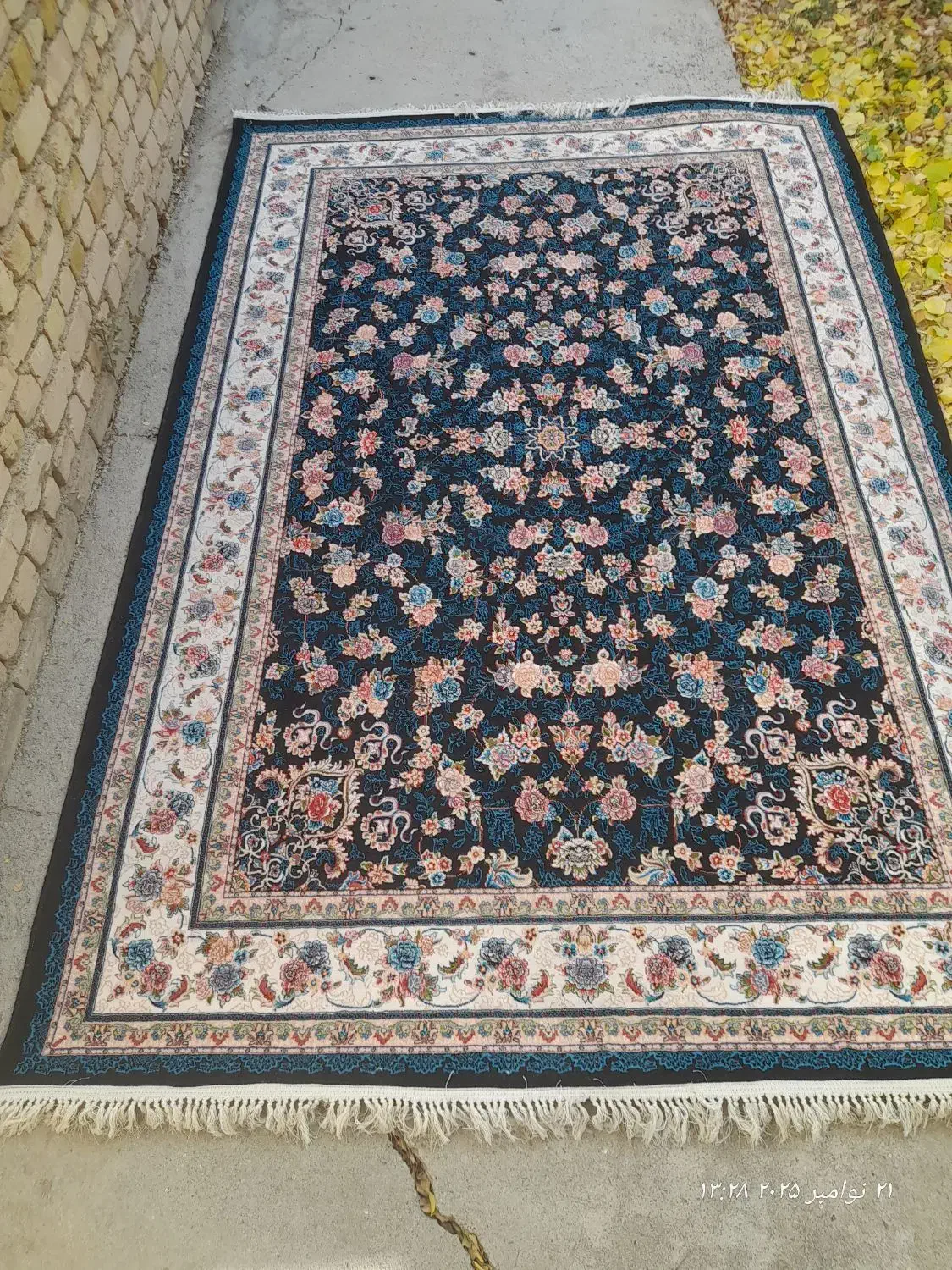 ۲ عدد فرش ۶ و ۴متری ۷۰۰ شانه|فرش|شازند, |دیوار