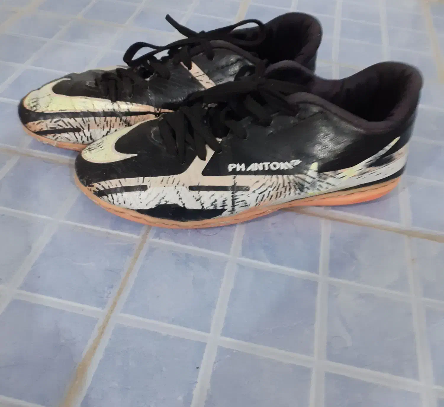 سالنی|کفش و لباس بچه|کوهدشت, |دیوار