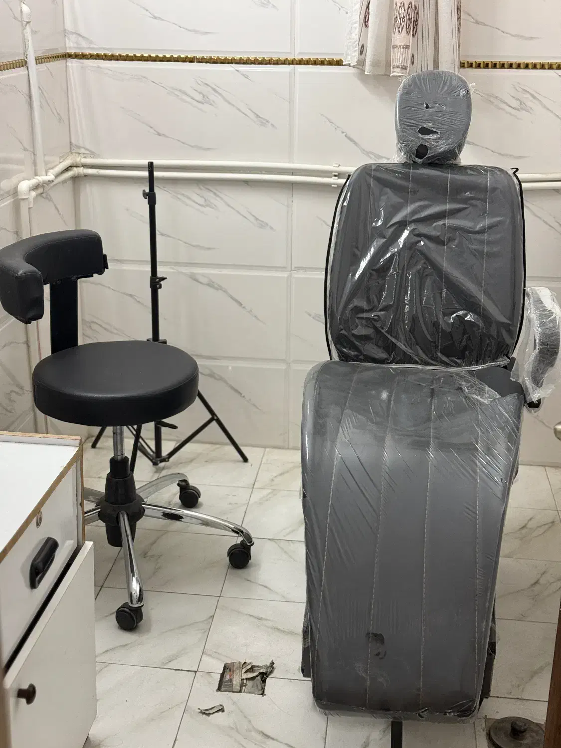 لوازم و وسایل سالن زیبایی در حد نو|آرایشگاه و سالن‌های زیبایی|اراک, |دیوار