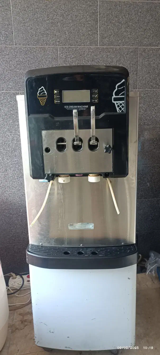 دستگاه بستنی ساز قیفی|سایر لوازم برقی|امامزاده عبدالله, |دیوار