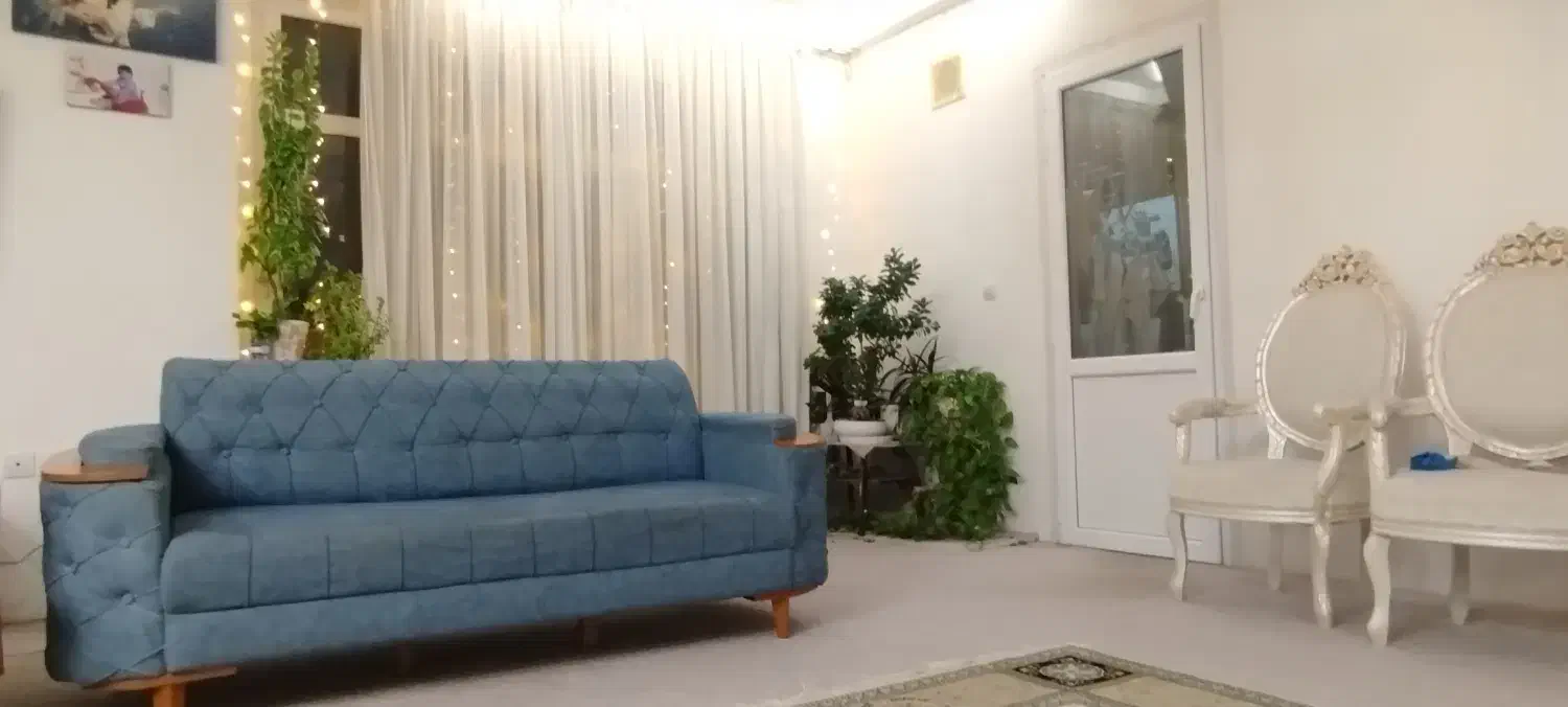 مبل 8 نفره چستر  ..دو عدد دو نفره دوعدد سه نفره به|مبلمان خانگی و میز عسلی|شیراز, فرهنگ شهر|دیوار