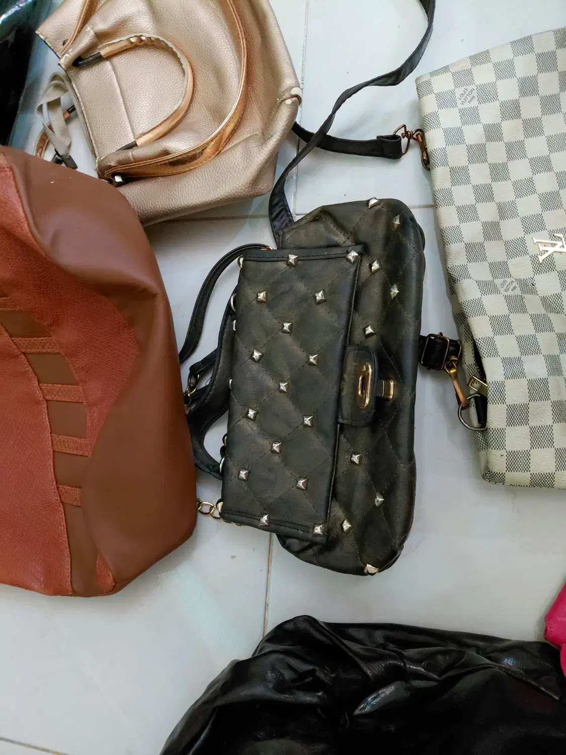 کیف حراج از ۳۰ تا ۶۰ تومان|حراج|تهران, سلسبیل شمالی|دیوار