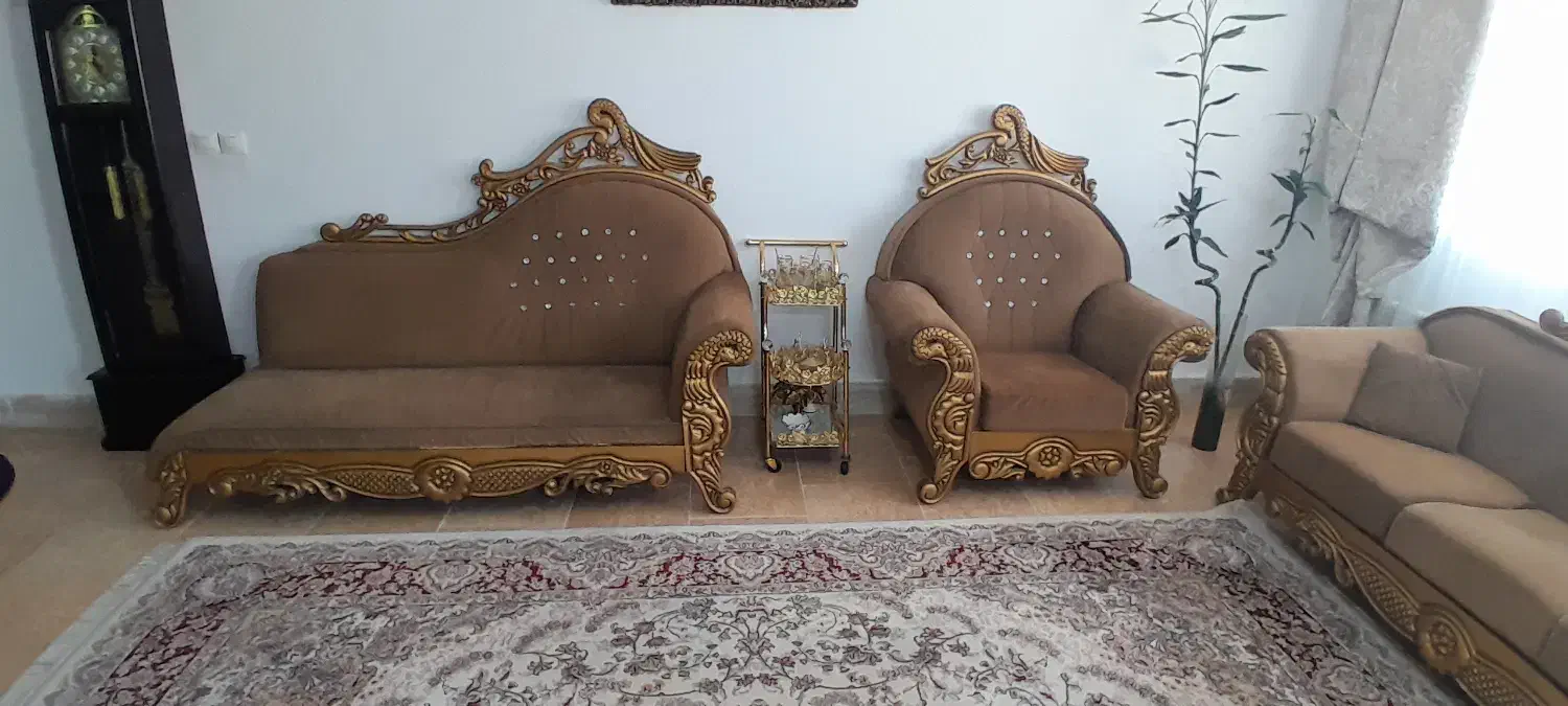 مبل راحتی|مبلمان خانگی و میز عسلی|گلبهار, شهر جدید گلبهار|دیوار