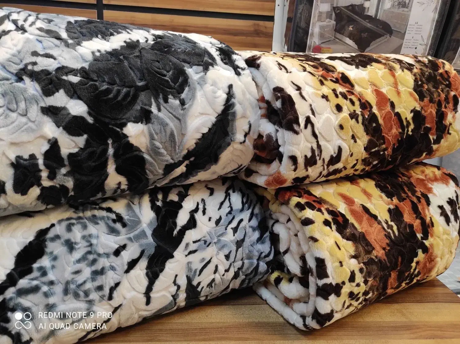 پتو 10قسطه|رختخواب، بالش، پتو|بروجرد, |دیوار