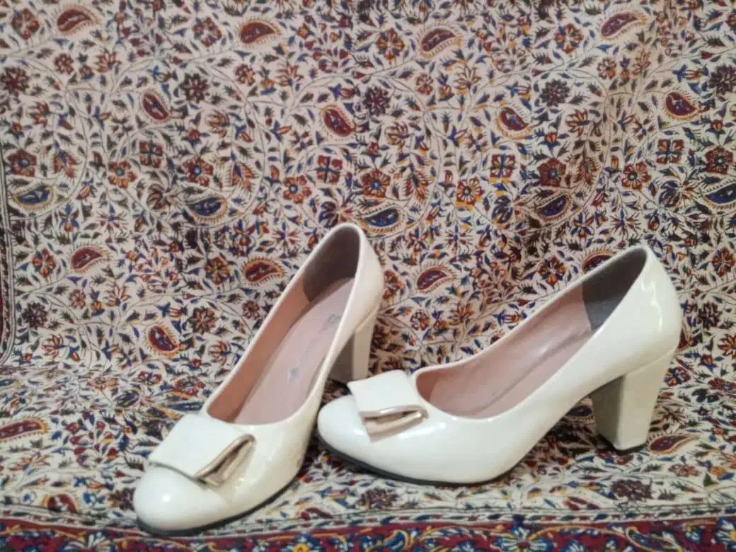 کفش مجلسی بسیار شیک و راحت و خوش رنگ|کیف، کفش، کمربند|گرگان, |دیوار